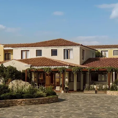 Mangia's Santa Teresa Sardinia, Curio Collection By Hilton Santa Teresa Gallura