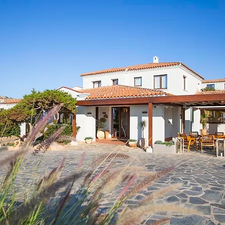 Mangia's Santa Teresa Sardinia, Curio Collection By Hilton 4*