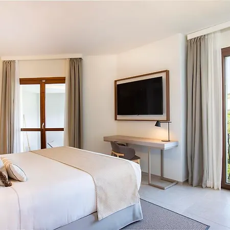 Mangia's Santa Teresa Sardinia, Curio Collection By Hilton 4*