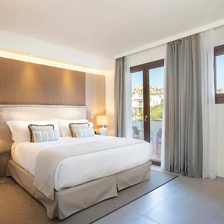 Resort Mangia's Santa Teresa Sardinia, Curio Collection By Hilton 4*